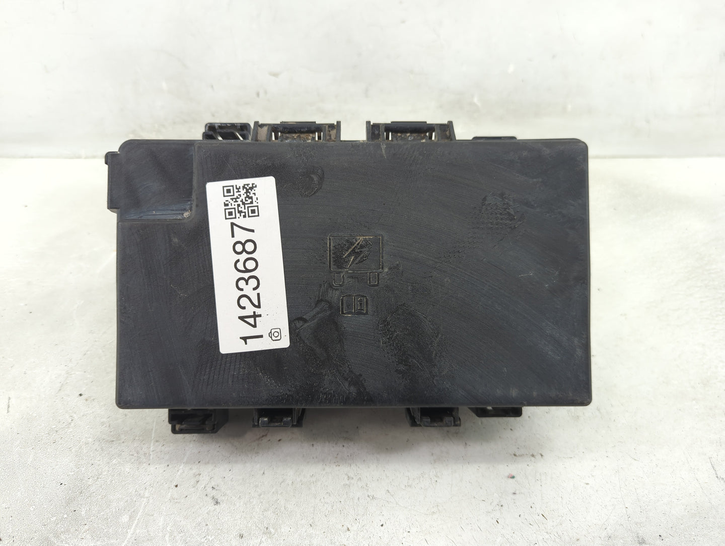 2016 Ram 1500 Fusebox Fuse Box Panel Relay Module P/N:04692143AA 137422705, 7140-1980 Fits OEM Used Auto Parts - Oemusedauto