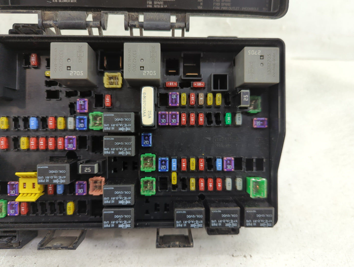 2016 Ram 1500 Fusebox Fuse Box Panel Relay Module P/N:04692143AA 137422705, 7140-1980 Fits OEM Used Auto Parts - Oemusedauto