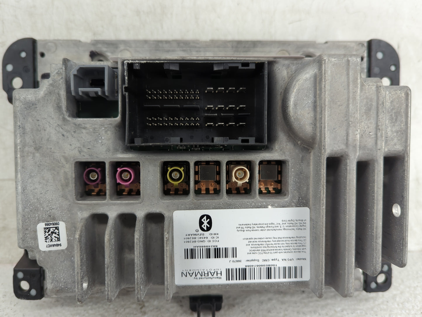 2015-2016 Ram 1500 Radio AM FM Cd Player Receiver Replacement P/N:68240988AH 68240988AI, GNG-8E2801 Fits Fits 2015 2016 OEM 