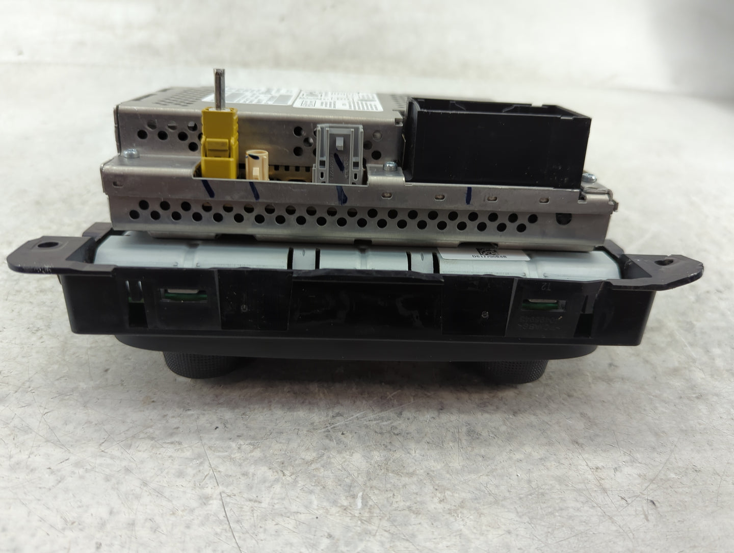 2016 Ram 1500 Radio AM FM Cd Player Receiver Replacement P/N:P68271365AD TVPQN1786H051F, Y7OVP2, 7812H-VP2 Fits OEM Used Aut
