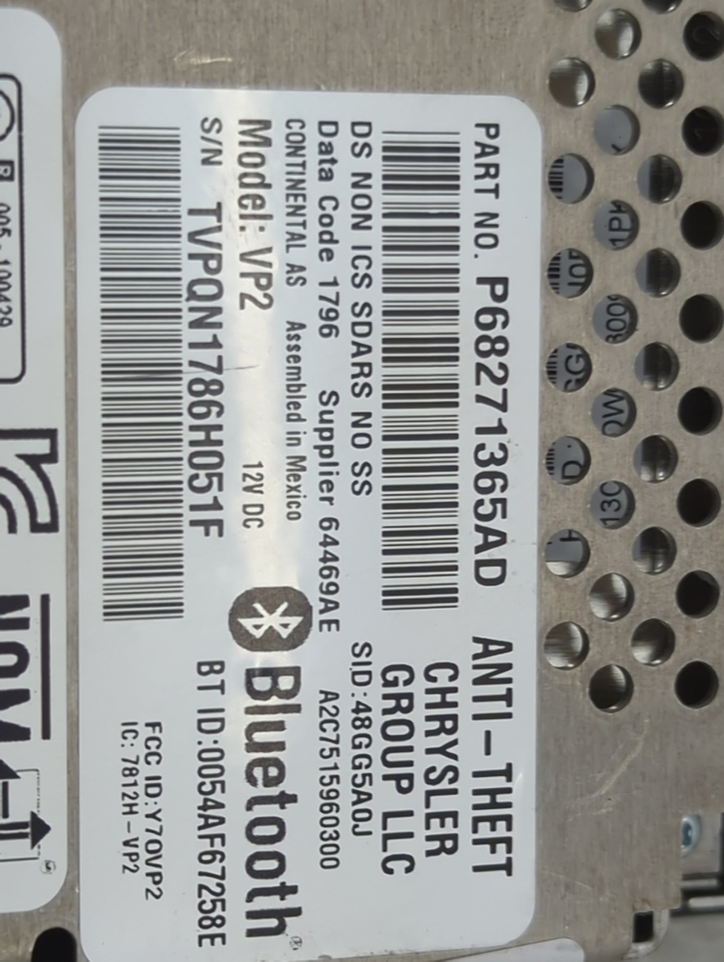 2016 Ram 1500 Radio AM FM Cd Player Receiver Replacement P/N:P68271365AD TVPQN1786H051F, Y7OVP2, 7812H-VP2 Fits OEM Used Aut