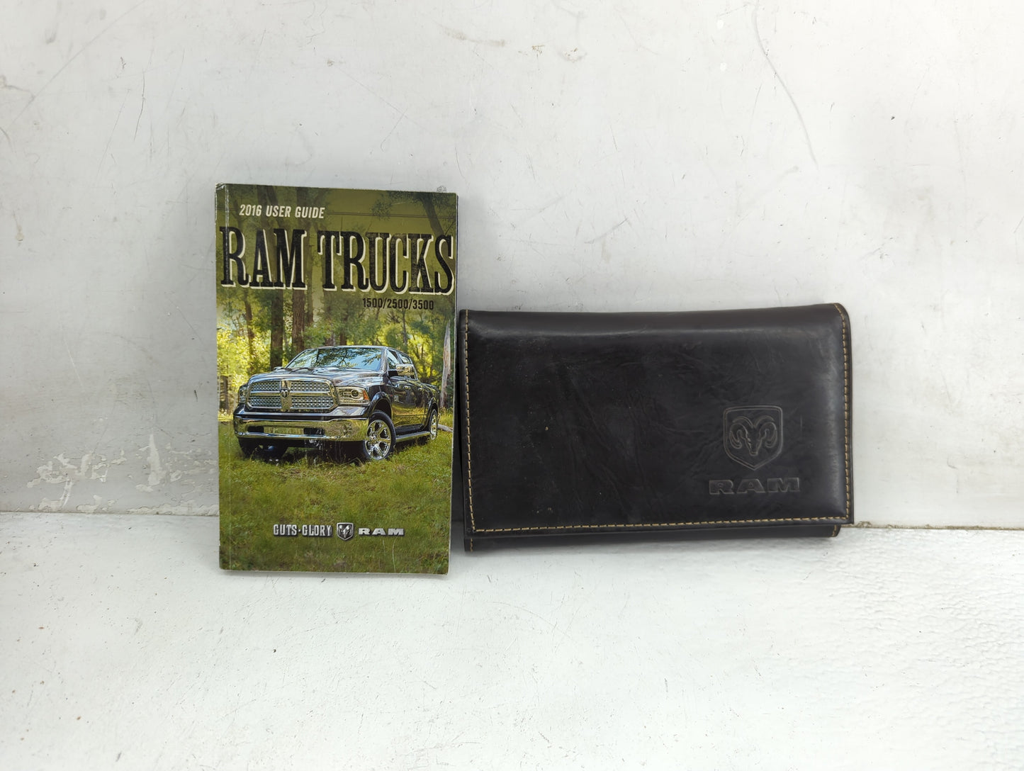 2016 Ram 1500 Owners Manual Book Guide P/N:16D241-926-AA OEM Used Auto Parts - Oemusedautoparts1.com