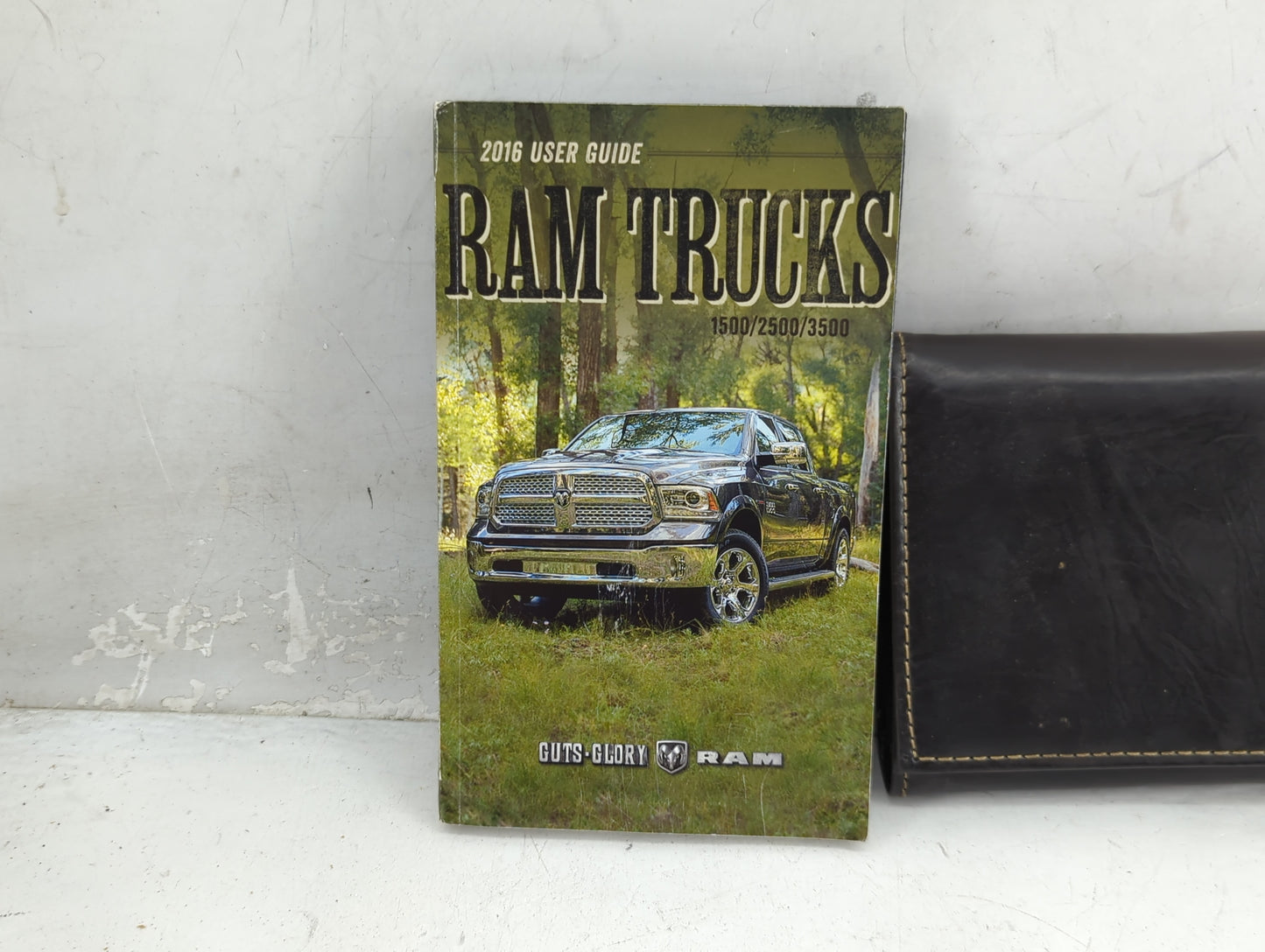 2016 Ram 1500 Owners Manual Book Guide P/N:16D241-926-AA OEM Used Auto Parts - Oemusedautoparts1.com