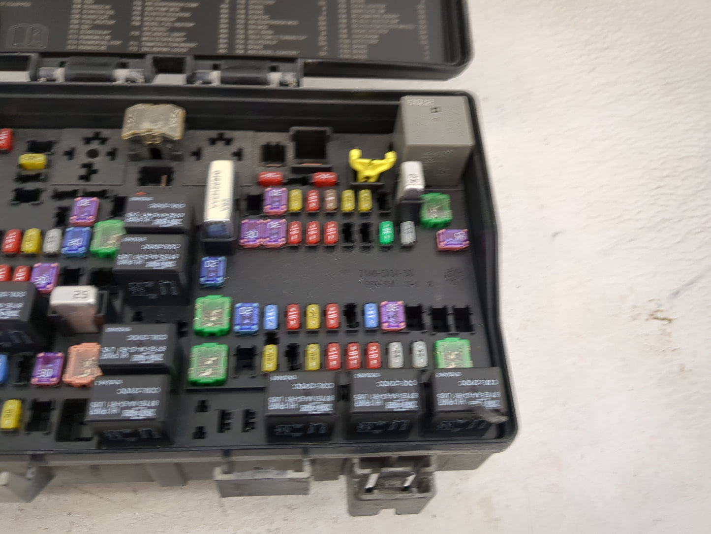 2016 Ram 1500 Fusebox Fuse Box Relay Module Tipm 7140-5131-30 - Oemusedautoparts1.com