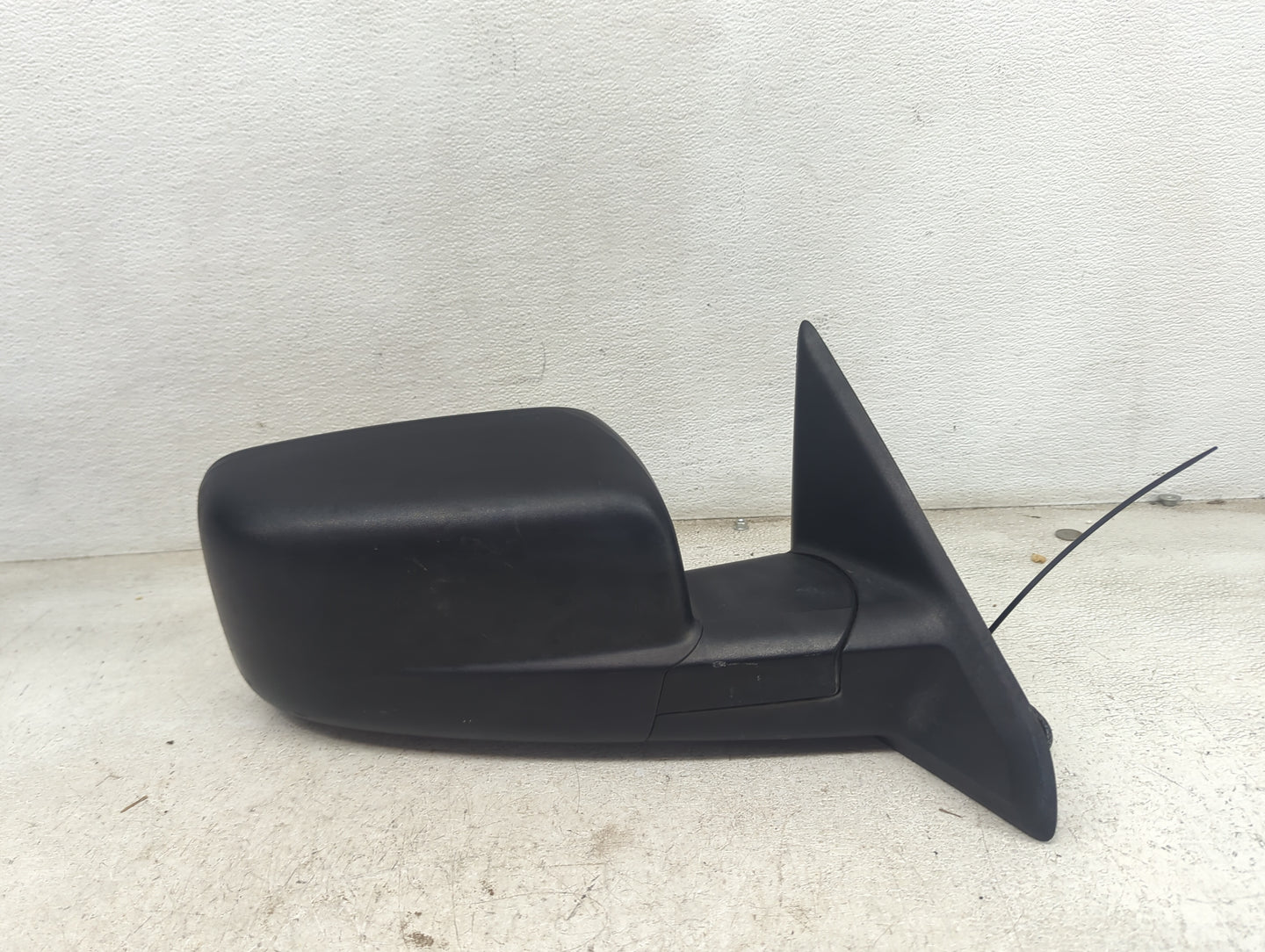 2016 Ram 1500 Passenger Side View Mirror - Right Door Mirror OEM Used - Oemusedautoparts1.com