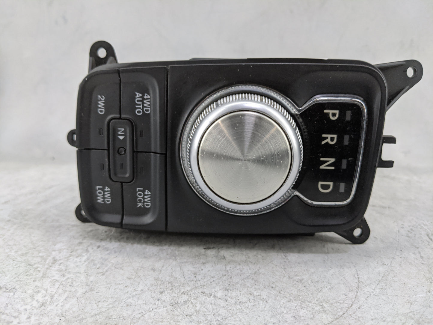 2016 Ram 1500 Floor Console Assembly Shifter - Oemusedautoparts1.com