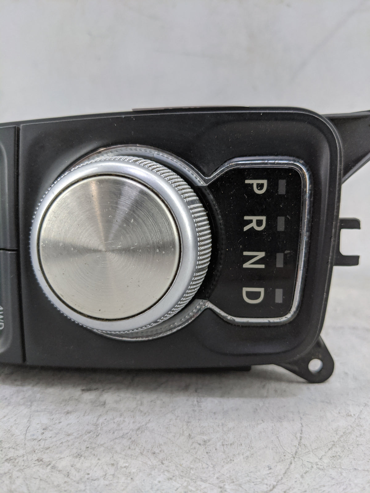 2016 Ram 1500 Floor Console Assembly Shifter - Oemusedautoparts1.com