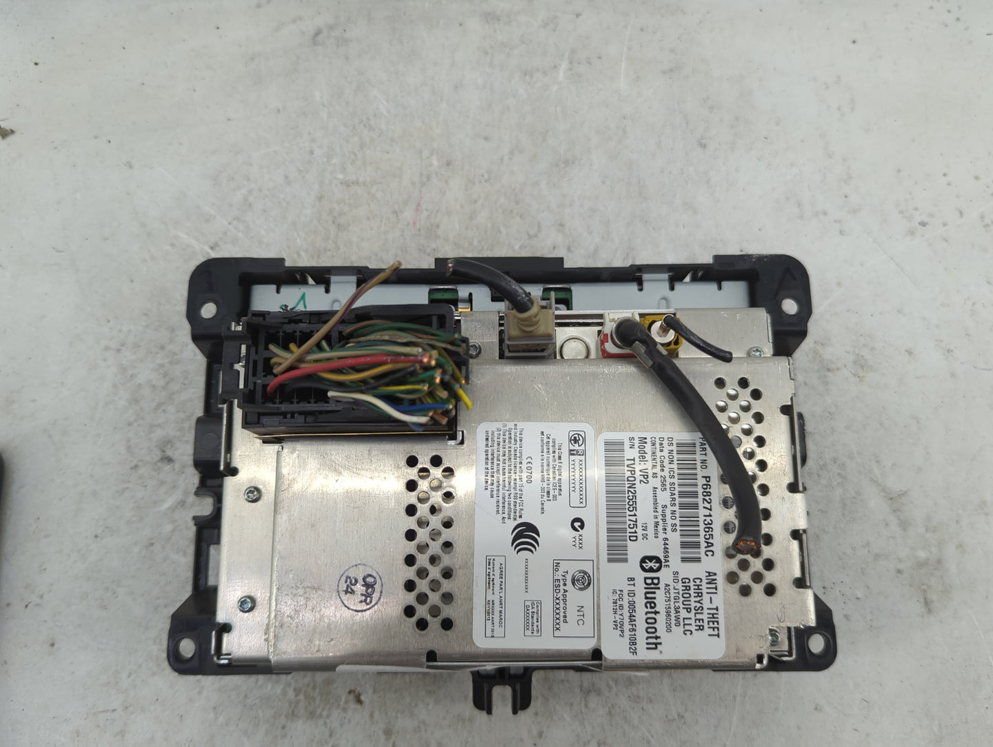 2016 Ram 1500 Radio AM FM Cd Player Receiver Replacement P/N:P68271365AC VP2 Fits OEM Used Auto Parts - Oemusedautoparts1.co