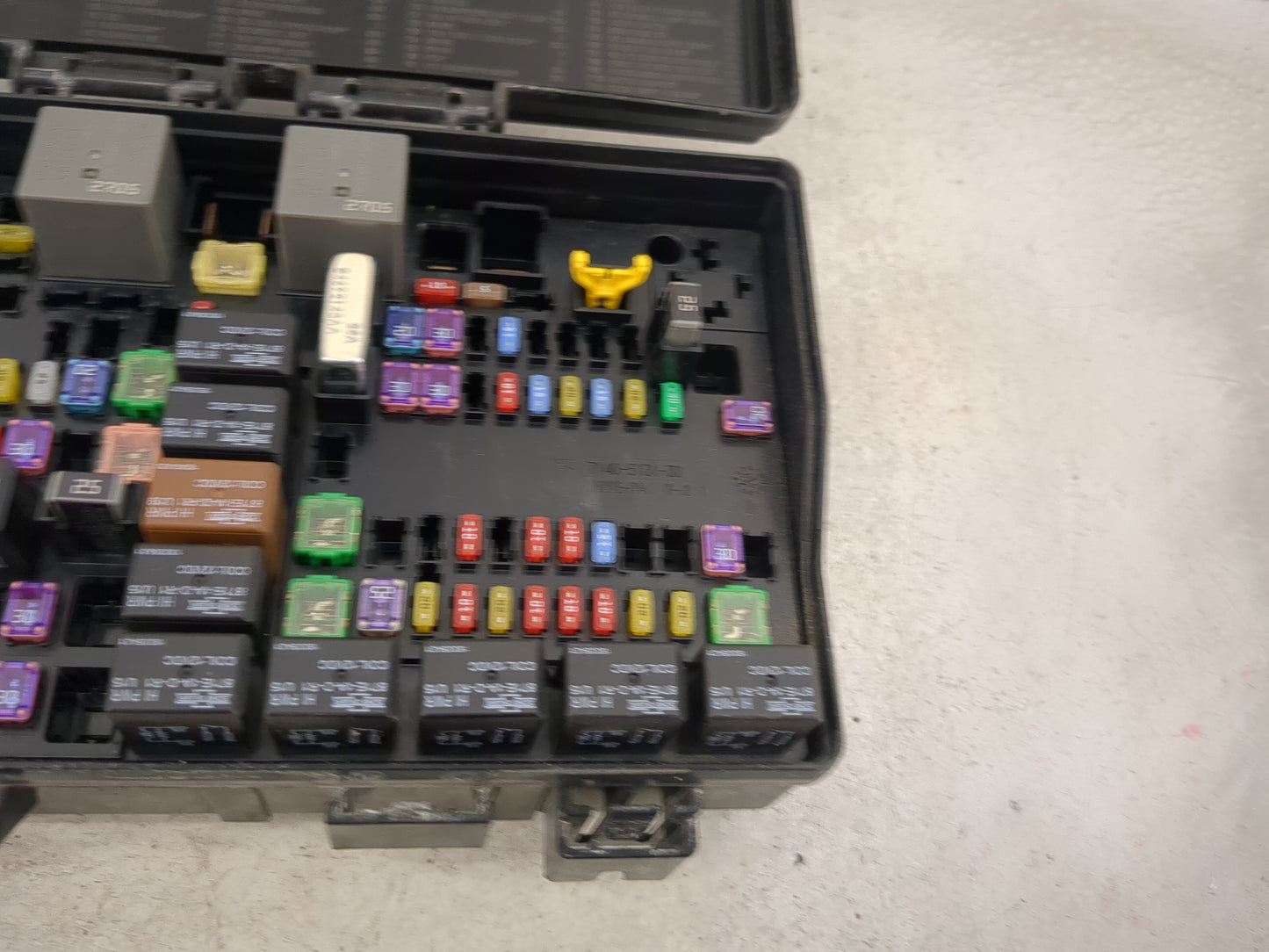 2016 Ram 1500 Fusebox Fuse Box Panel Relay Module P/N:7140-1980-30 Fits OEM Used Auto Parts - Oemusedautoparts1.com
