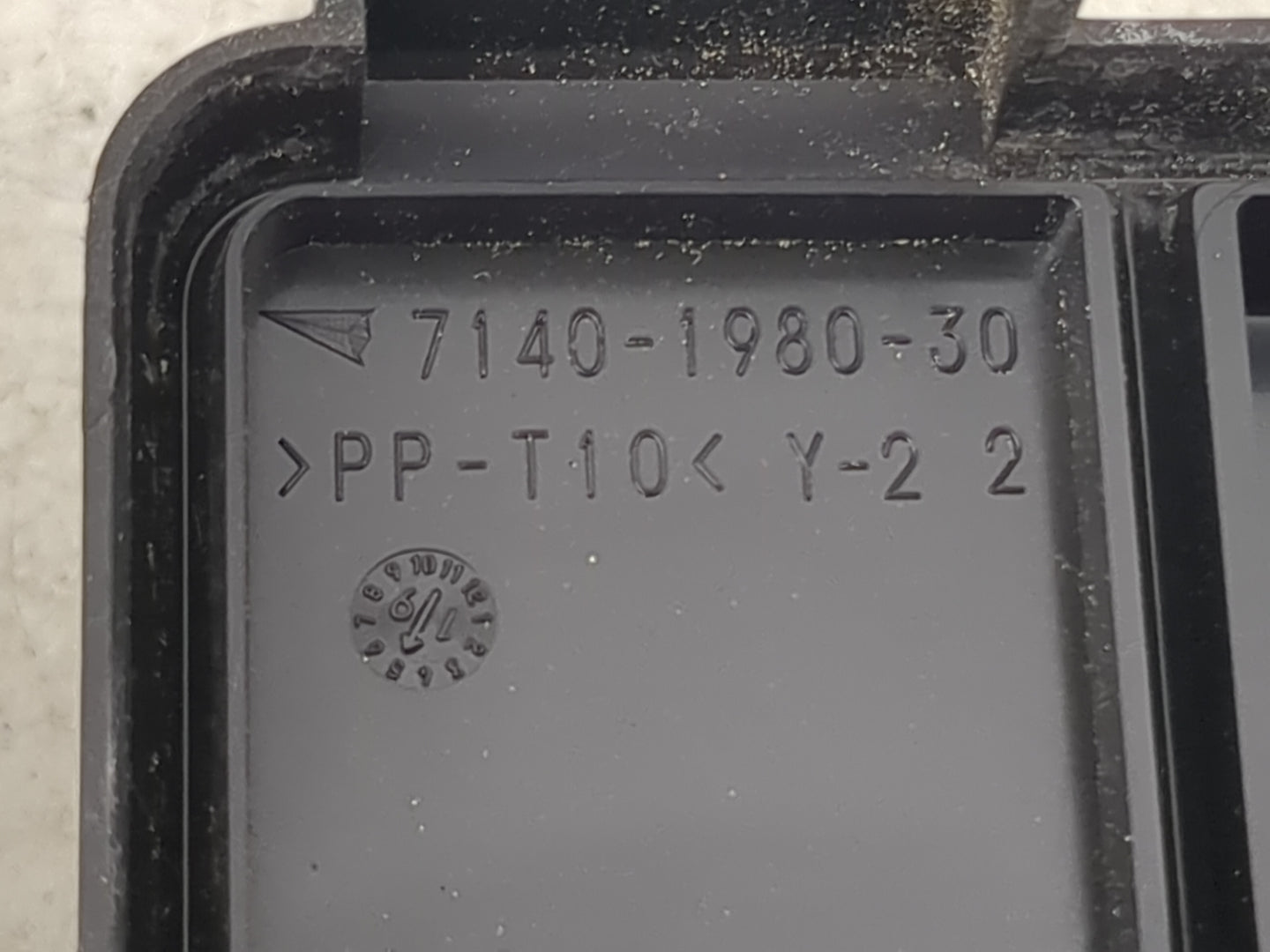 2016 Ram 1500 Fusebox Fuse Box Panel Relay Module P/N:7140-1980-30 Fits OEM Used Auto Parts - Oemusedautoparts1.com