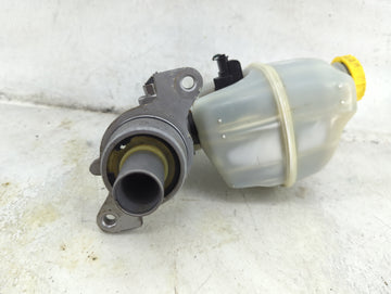 2011-2022 Ram 1500 Brake Master Cylinder 1492351