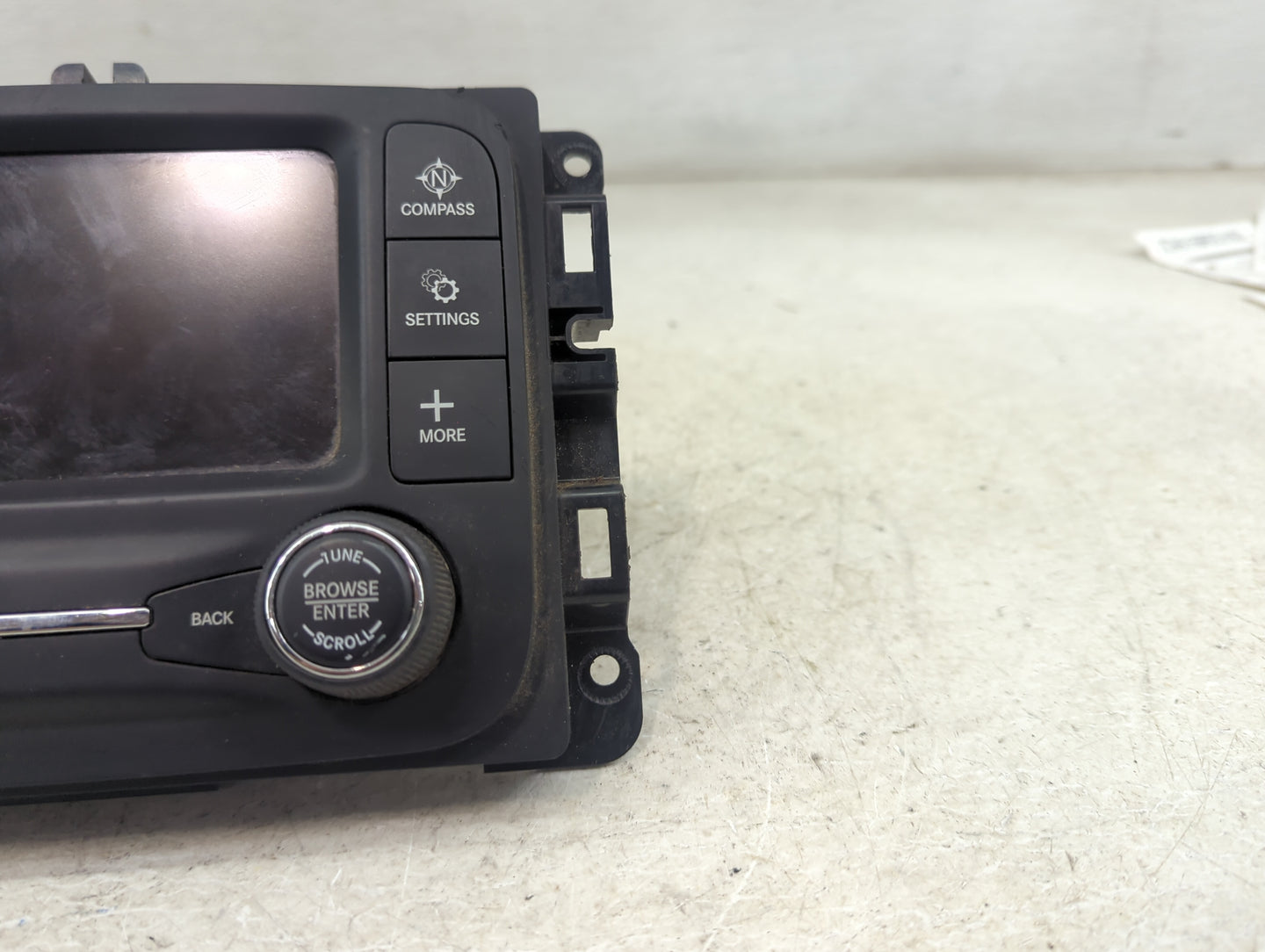 2016 Ram 2500 Radio AM FM Cd Player Receiver Replacement P/N:P68271365AD TVP0N0776H10DC Fits OEM Used Auto Parts - Oemusedau
