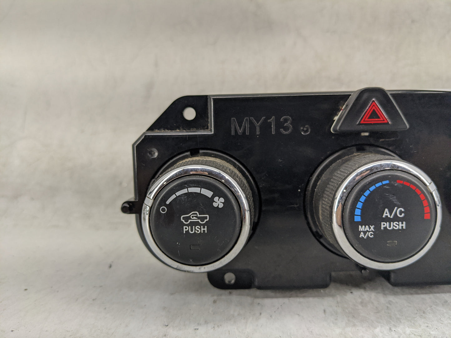 2016 Ram 3500 Climate Control Module Temperature AC/Heater Replacement P/N:P68268189AA 68189DS602200568 Fits OEM Used Auto P