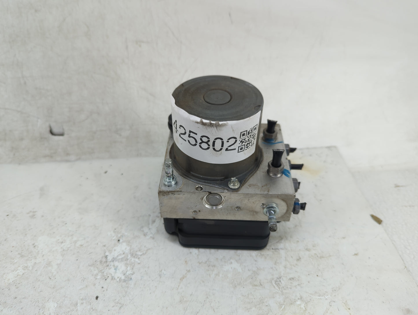 2015-2016 Ram Promaster 2500 ABS Pump Control Module Replacement P/N:00533716870 Fits Fits 2015 2016 OEM Used Auto Parts - O