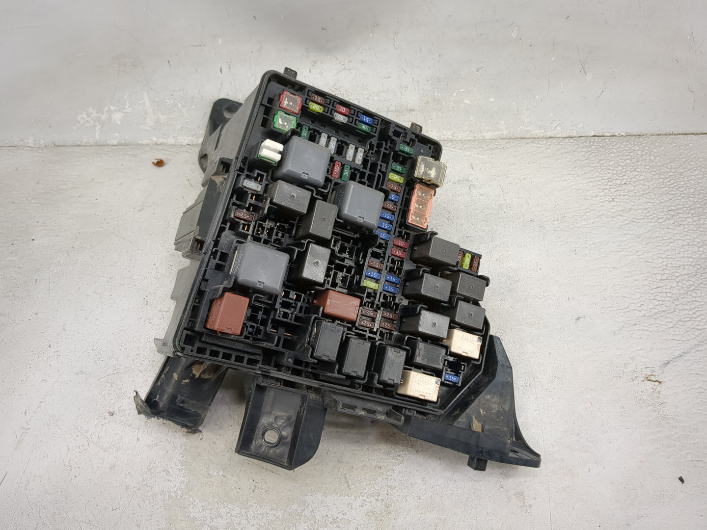 2013-2016 Scion Fr-S Fusebox Fuse Box Panel Relay Module Fits Fits 2013 2014 2015 2016 OEM Used Auto Parts - Oemusedautopart