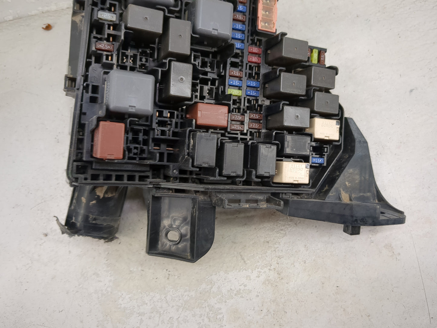 2013-2016 Scion Fr-S Fusebox Fuse Box Panel Relay Module Fits Fits 2013 2014 2015 2016 OEM Used Auto Parts - Oemusedautopart