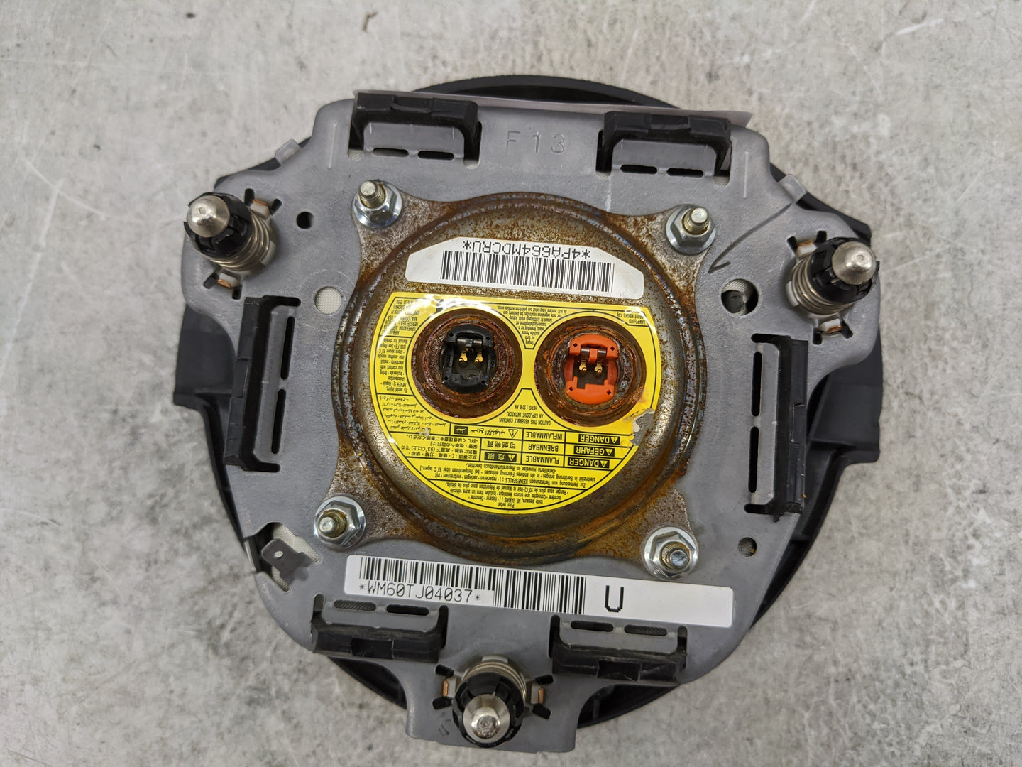 2013-2016 Scion Fr-s Air Bag Driver Left Steering Wheel Mounted 1477539 - Oemusedautoparts1.com