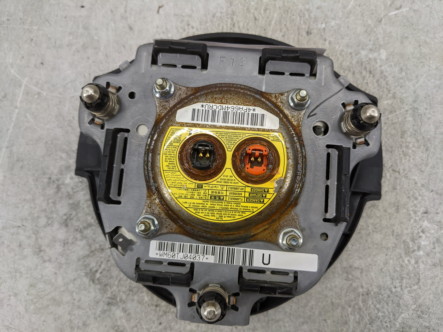 2013-2016 Scion Fr-s Air Bag Driver Left Steering Wheel Mounted 1477539 - Oemusedautoparts1.com