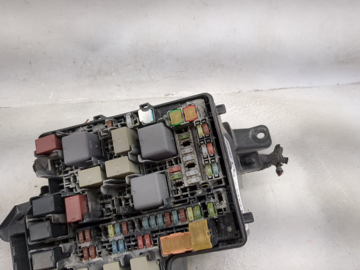 2013-2016 Scion Fr-S Fusebox Fuse Box Panel Relay Module Fits Fits 2013 2014 2015 2016 OEM Used Auto Parts - Oemusedautopart