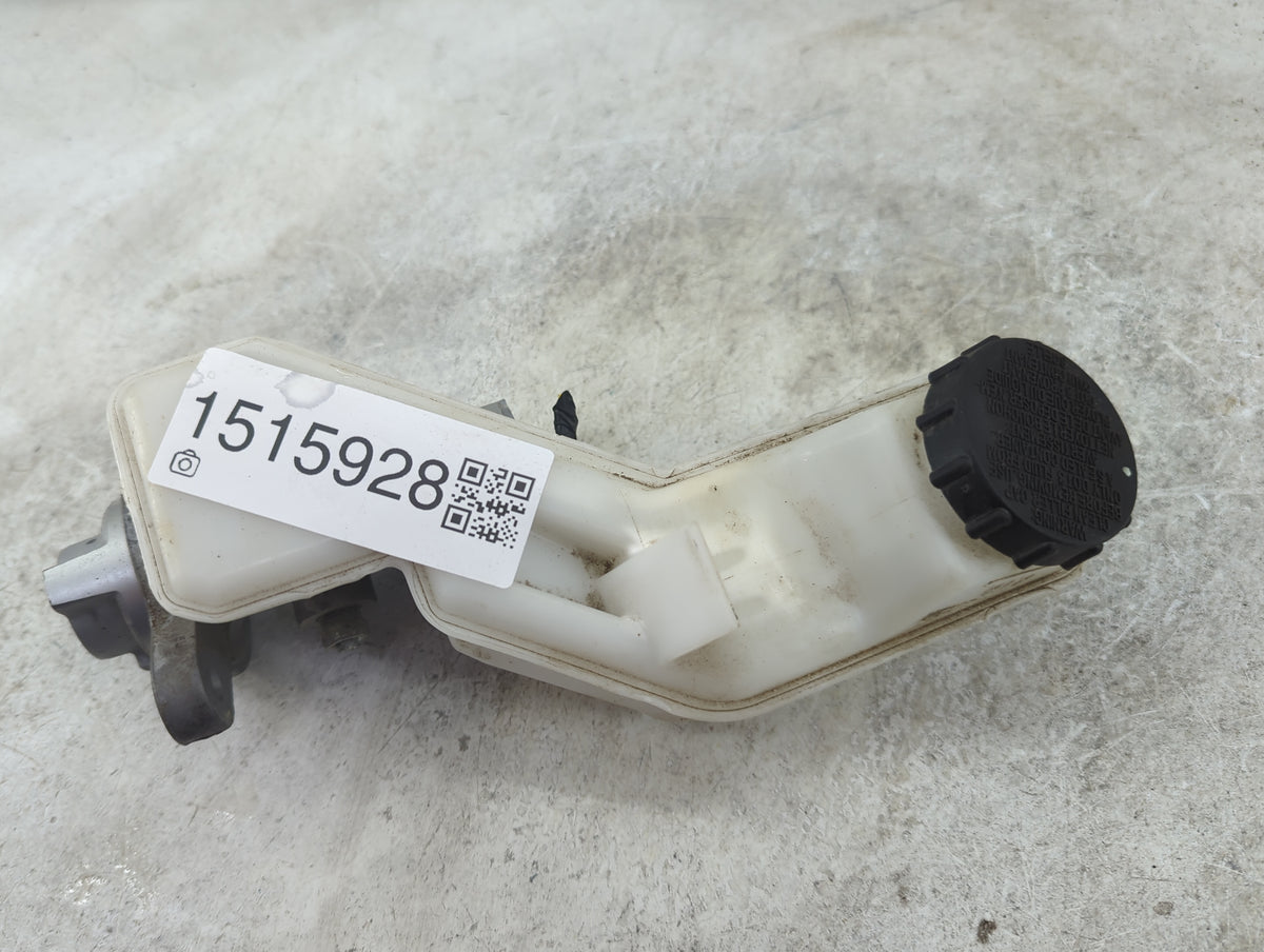 2016-2016 Scion Ia Brake Master Cylinder - Oemusedautoparts1.com