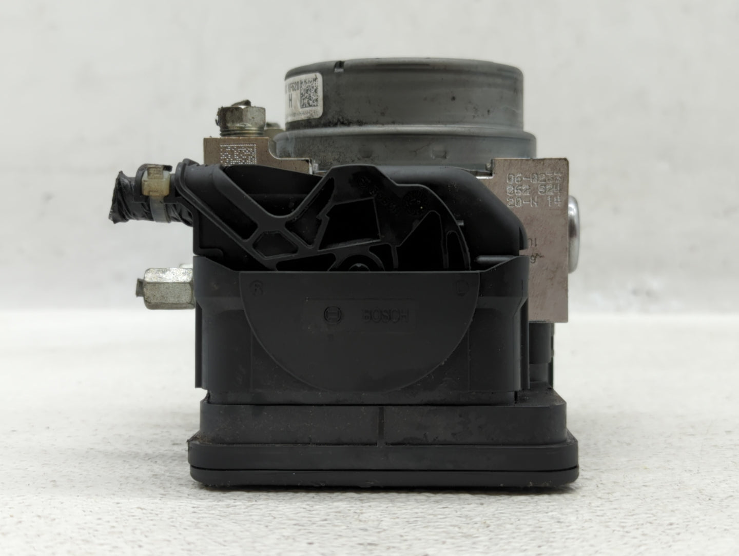 2016 Scion Ia ABS Pump Control Module Replacement P/N:DB1S 43 7A0 Fits OEM Used Auto Parts - Oemusedautoparts1.com