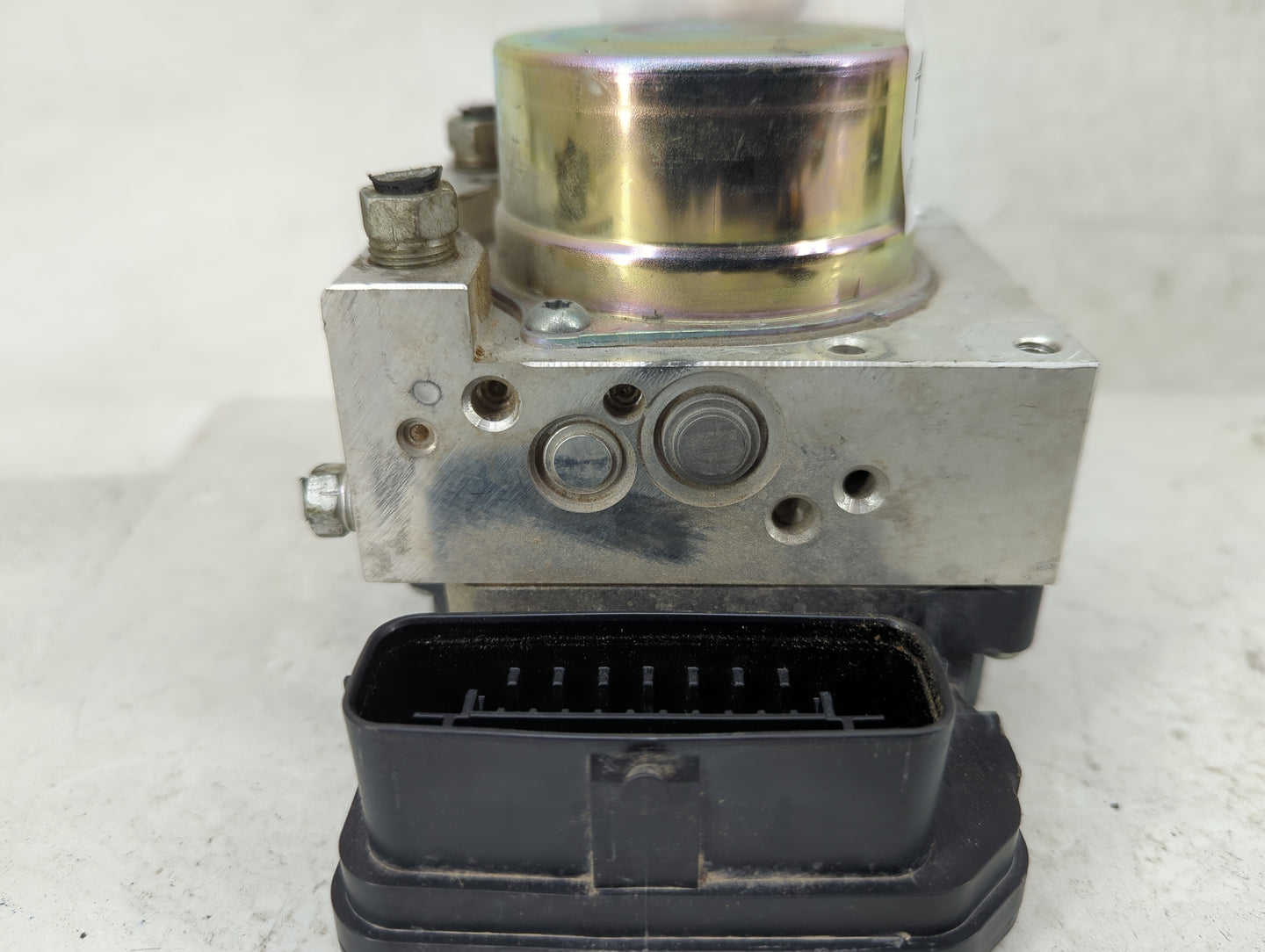 2016 Scion Im ABS Pump Control Module Replacement P/N:44540-12750 89541-12B90 Fits OEM Used Auto Parts - Oemusedautoparts1.c