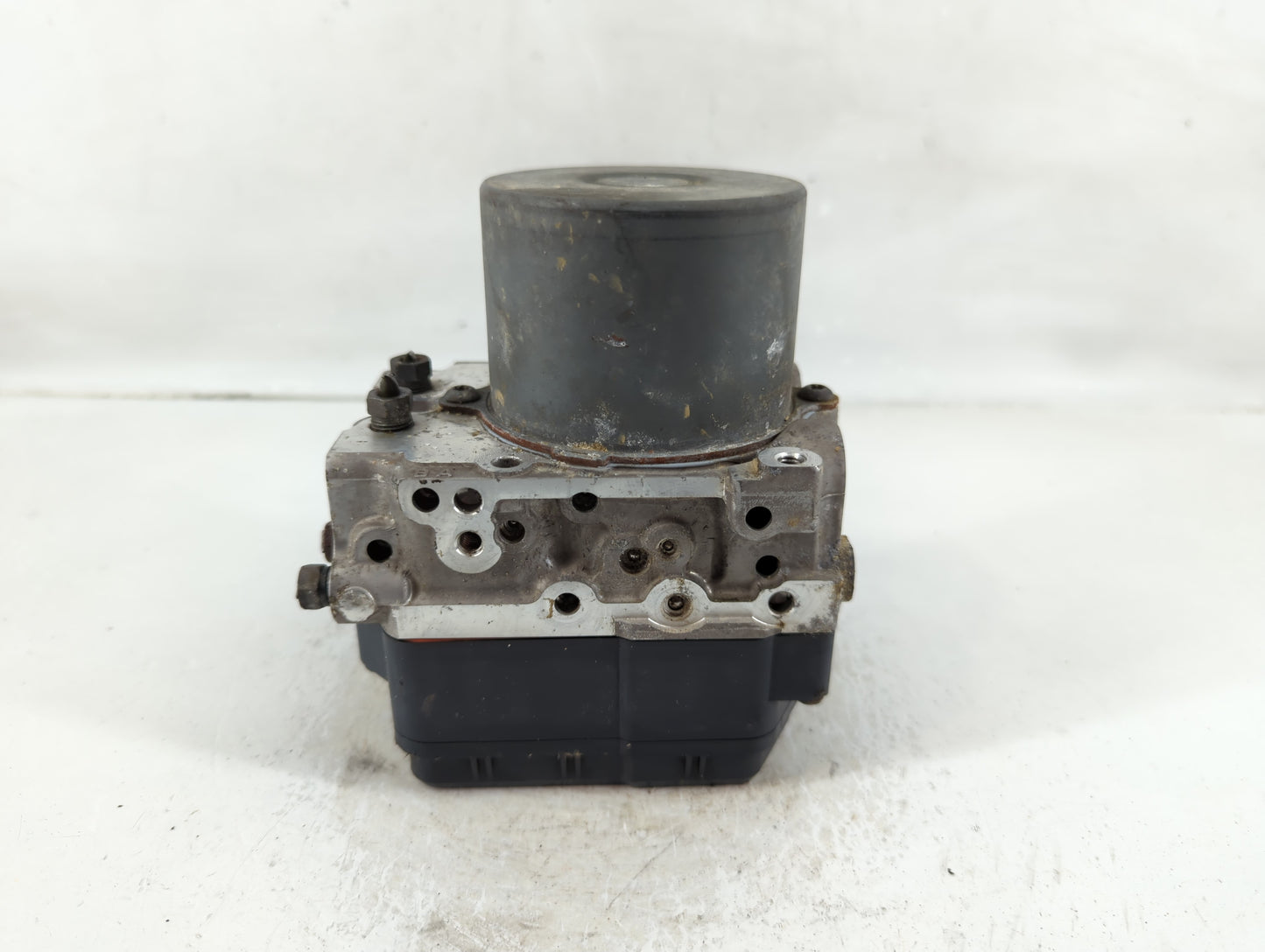 2014-2016 Scion Tc ABS Pump Control Module Replacement P/N:89541-21120 44540-21060 Fits Fits 2014 2015 2016 OEM Used Auto Pa