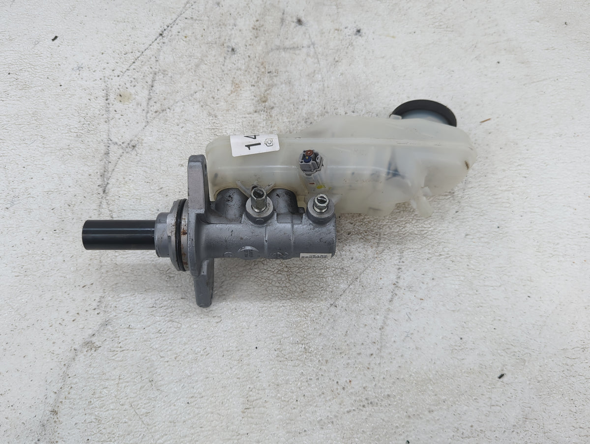 2011-2016 Scion Tc Brake Master Cylinder 1423306 - Oemusedautoparts1.com