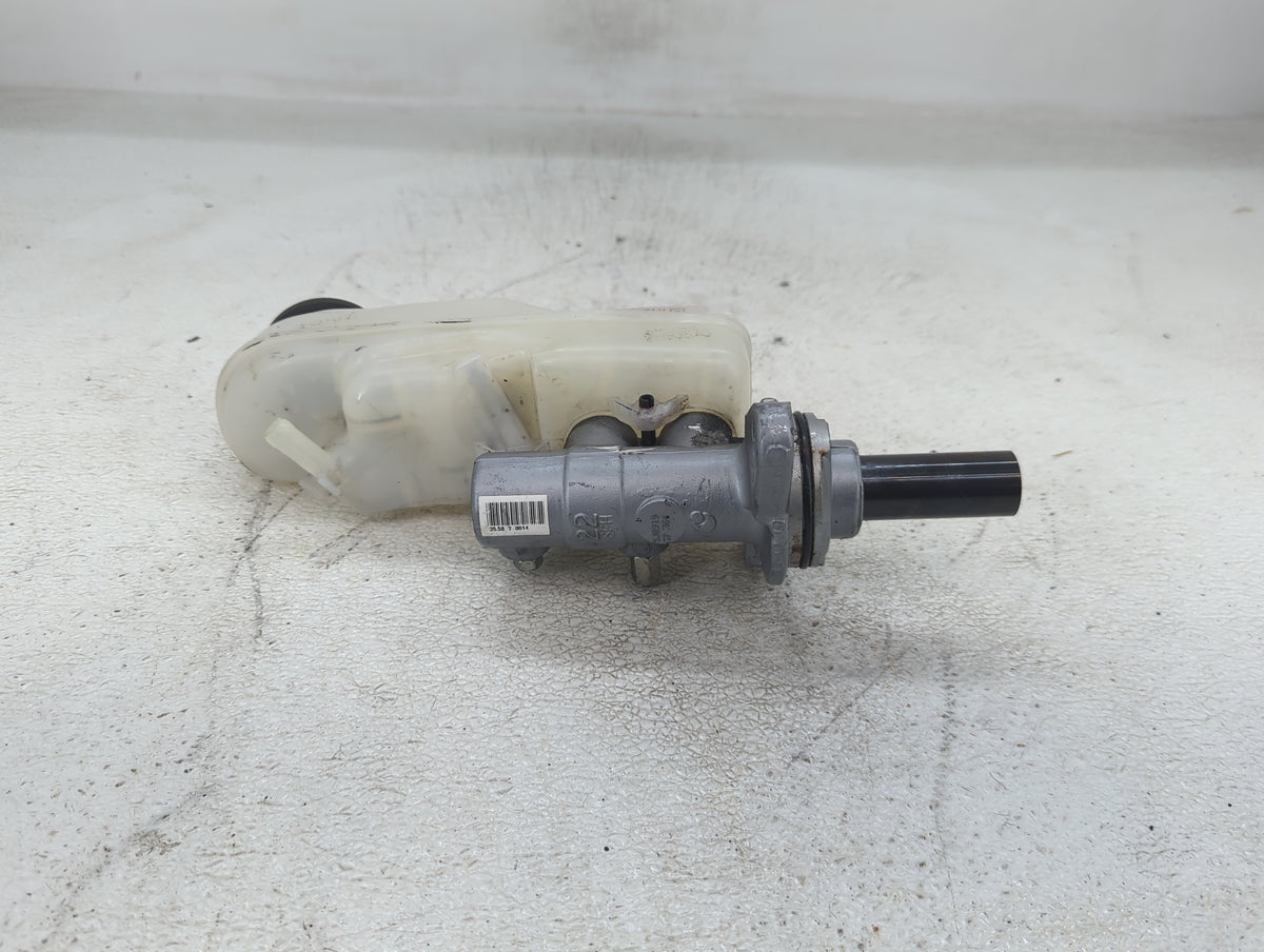 2011-2016 Scion Tc Brake Master Cylinder 1423306 - Oemusedautoparts1.com