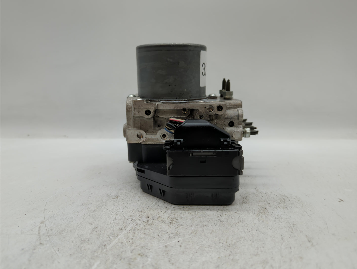 2014-2016 Scion Tc ABS Pump Control Module Replacement P/N:133000-2680 Fits Fits 2014 2015 2016 OEM Used Auto Parts - Oemuse