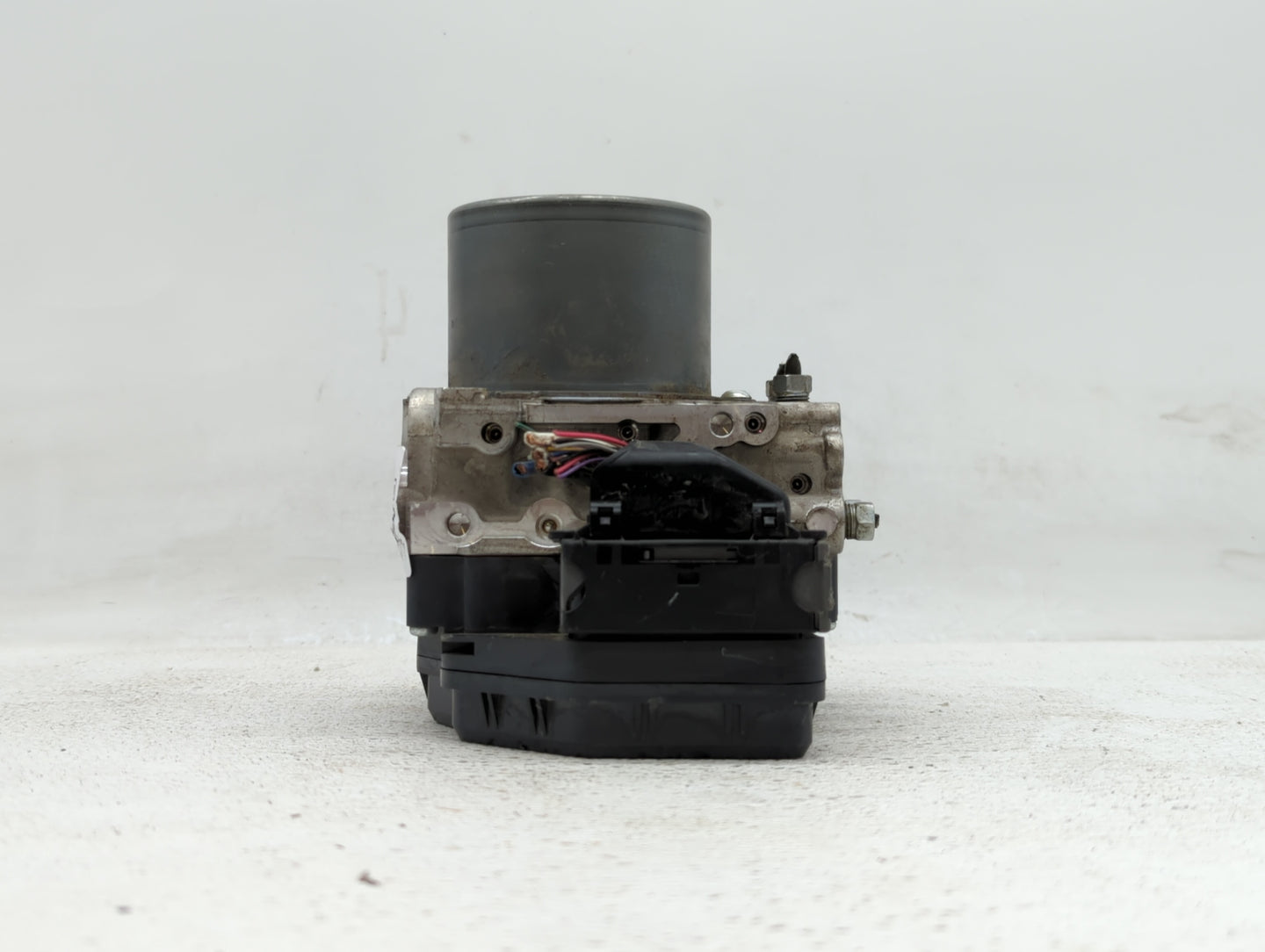 2014-2016 Scion Tc ABS Pump Control Module Replacement P/N:44540-21060 133000-2680, 89541-21120 Fits Fits 2014 2015 2016 OEM