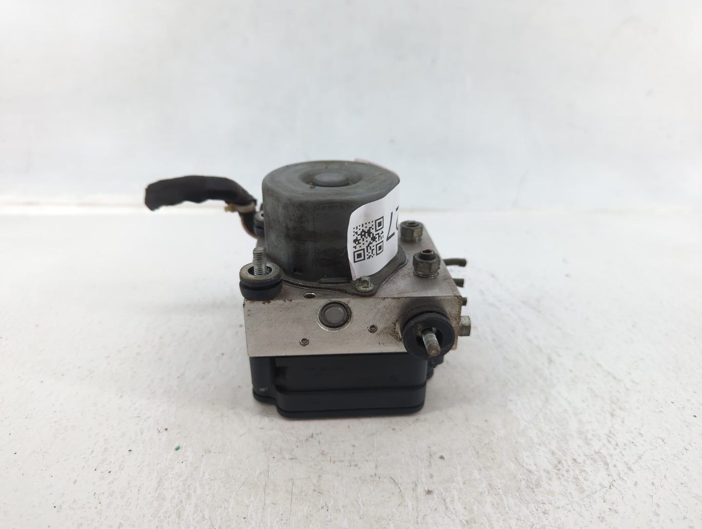 2016 Subaru Brz ABS Pump Control Module Replacement P/N:27536SA020 Fits OEM Used Auto Parts - Oemusedautoparts1.com