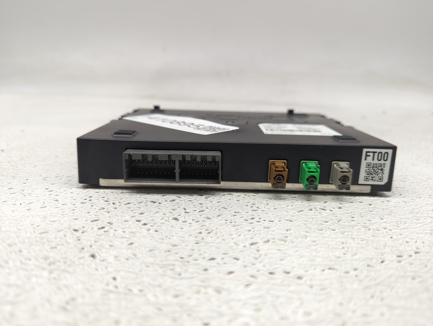 2016 Subaru Crosstrek Telematics Control Module 86222sg001 - Oemusedautoparts1.com