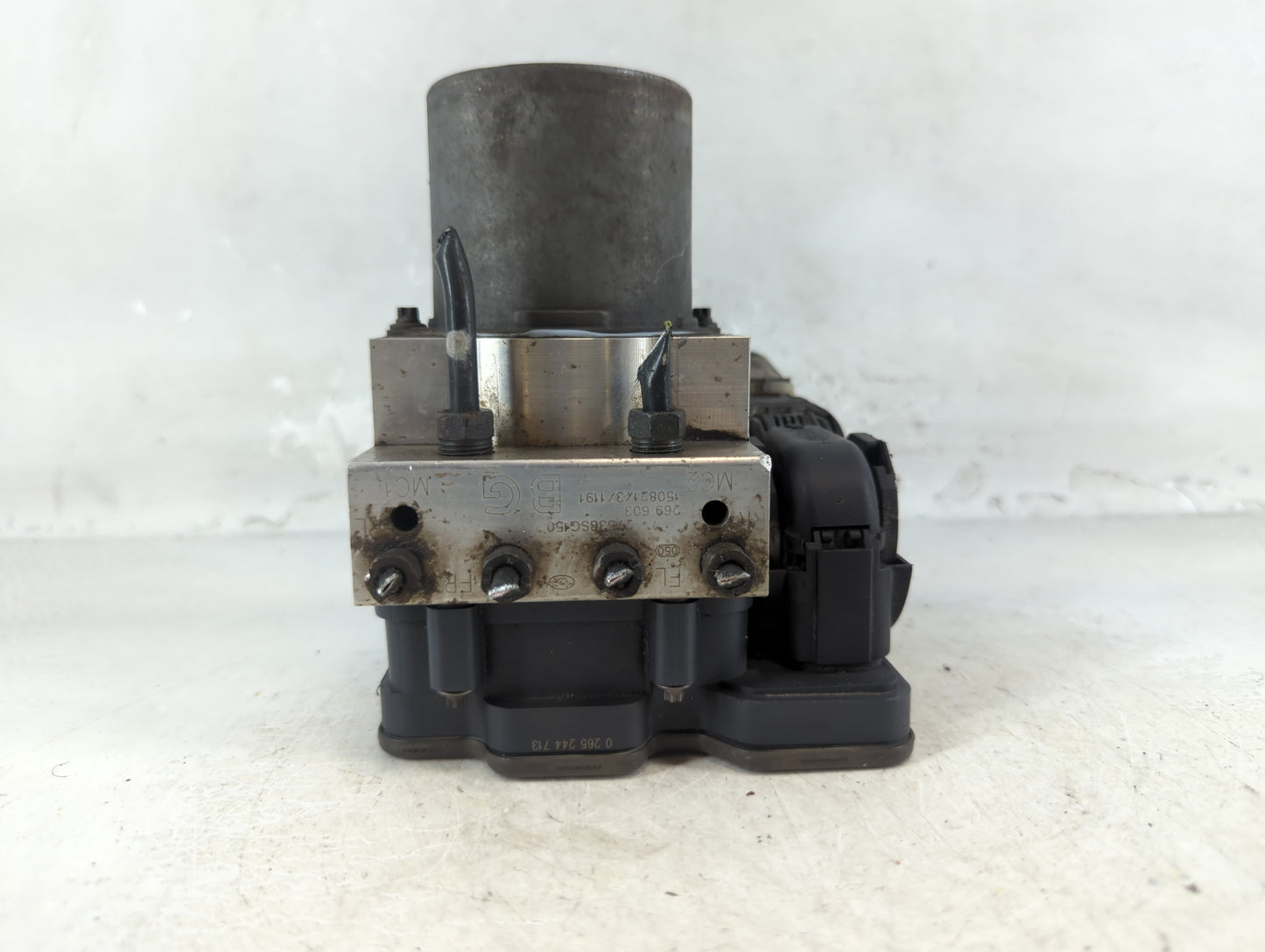 2016 Subaru Forester ABS Pump Control Module Replacement P/N:269 603 27536SG150 Fits OEM Used Auto Parts - Oemusedautoparts1