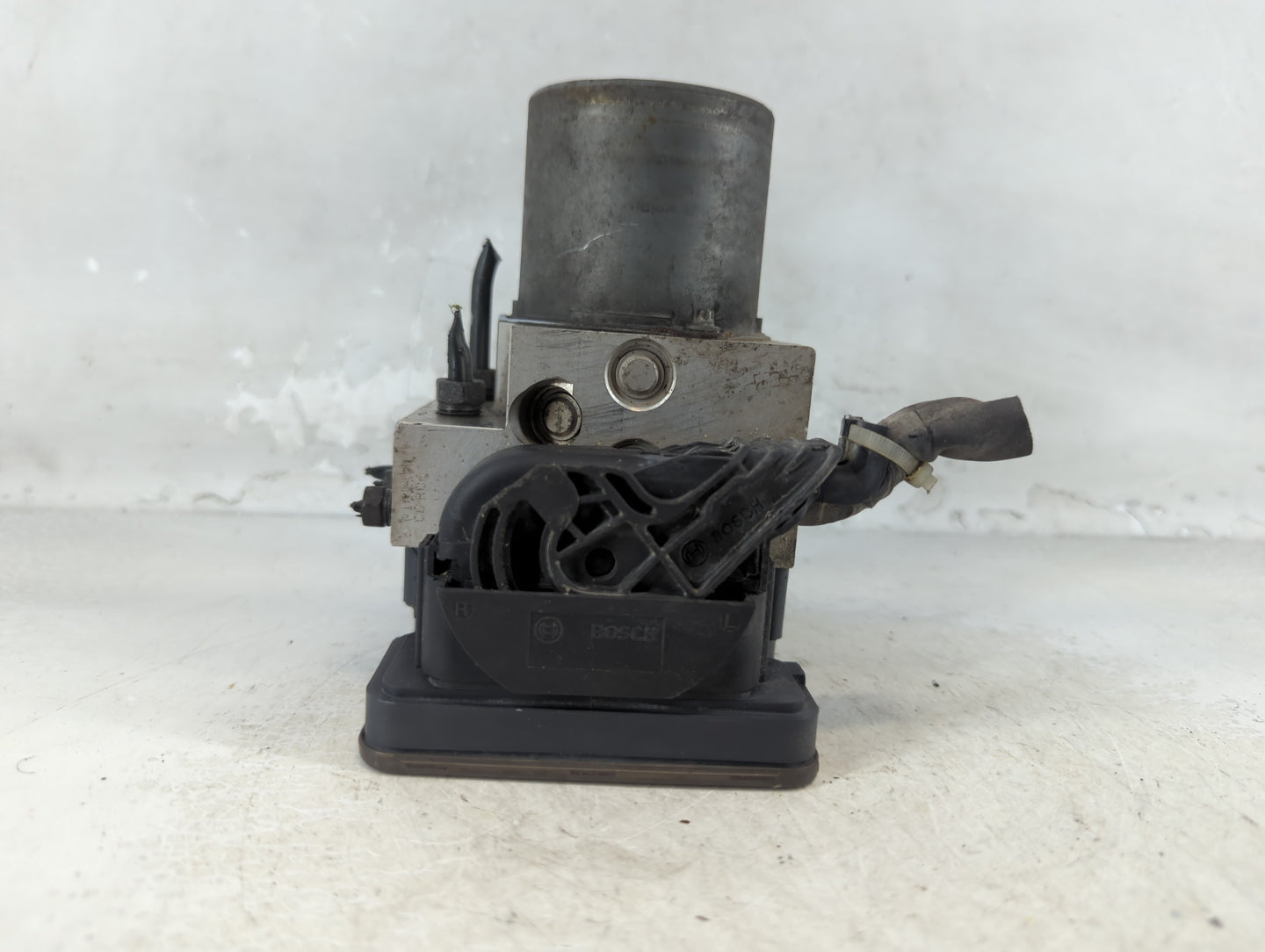 2016 Subaru Forester ABS Pump Control Module Replacement P/N:269 603 27536SG150 Fits OEM Used Auto Parts - Oemusedautoparts1