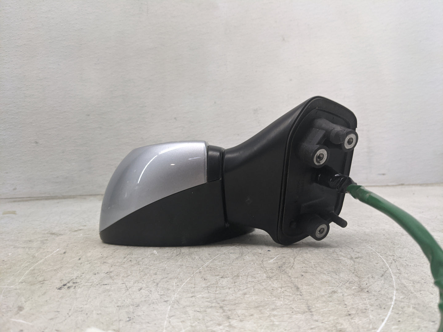 2016 Subaru Forester Driver Side View Mirror - Left Door Mirror OEM Used - Oemusedautoparts1.com