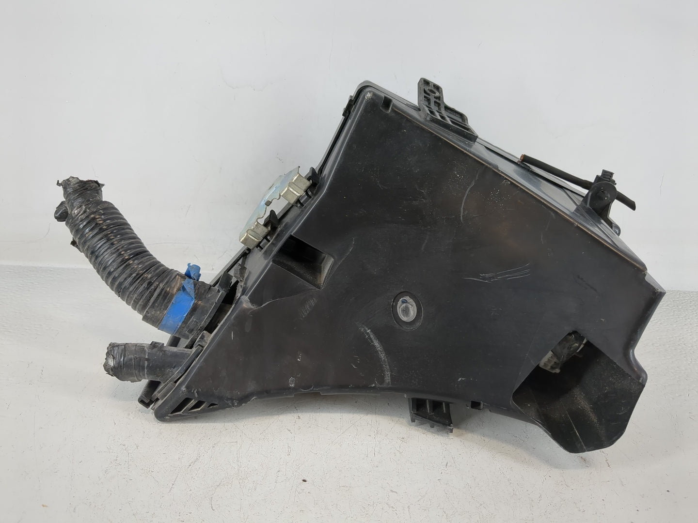 2016 Subaru Forester Fusebox Fuse Box Panel Relay Module P/N:MB100200B Fits OEM Used Auto Parts - Oemusedautoparts1.com