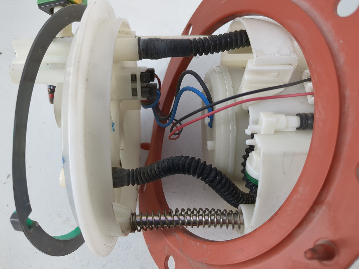 2015-2017 Subaru Forester Electrical Gas Fuel Pump Assembly - Oemusedautoparts1.com