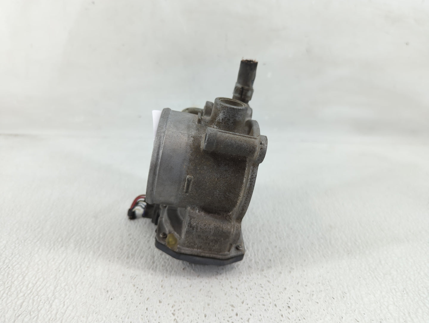 2011-2018 Subaru Forester Throttle Body P/N:16112AA380 Fits Fits 2011 2012 2013 2014 2015 2016 2017 2018 OEM Used Auto Parts