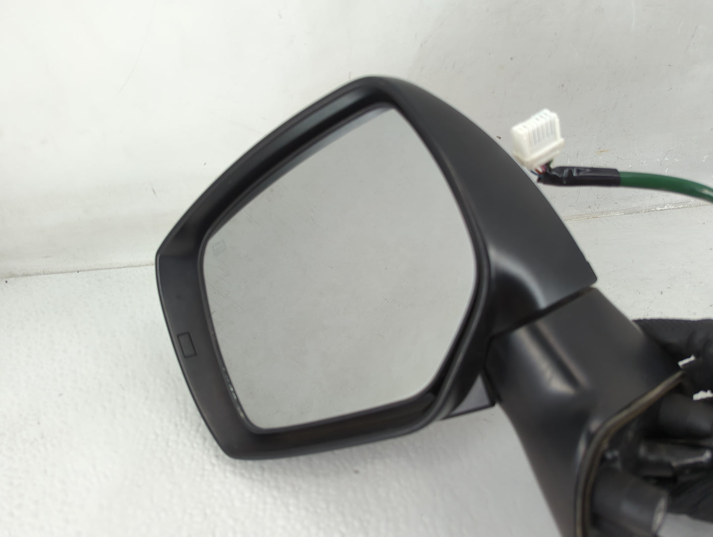 2016 Subaru Forester Driver Side View Mirror - Left Door Mirror OEM Used - Oemusedautoparts1.com