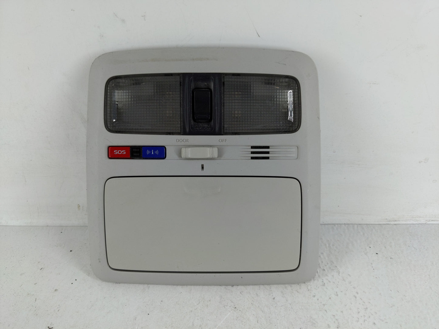 2016 Subaru Forester Overhead Roof Console - Oemusedautoparts1.com