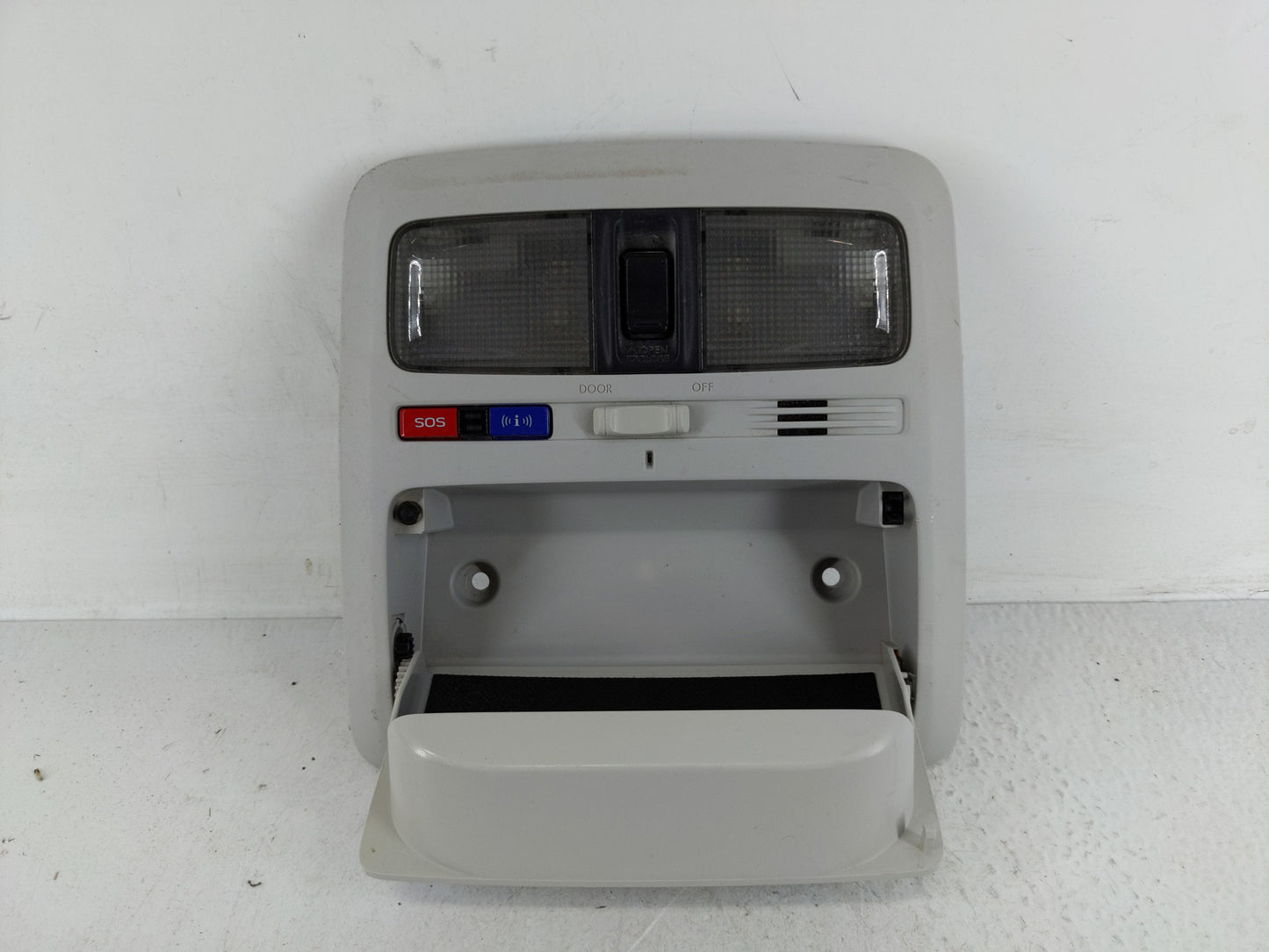 2016 Subaru Forester Overhead Roof Console - Oemusedautoparts1.com