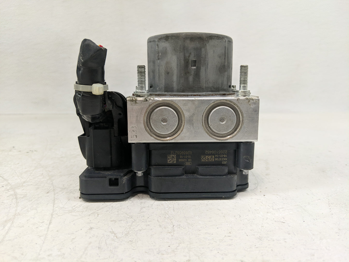 2016 Subaru Forester ABS Pump Control Module Replacement P/N:2265106452 Fits OEM Used Auto Parts - Oemusedautoparts1.com