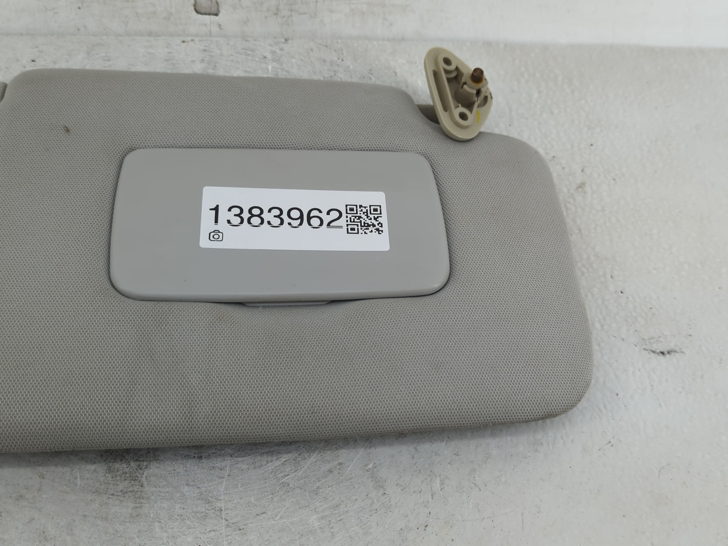 2016 Subaru Forester Sun Visor Shade Replacement Passenger Right Mirror Fits OEM Used Auto Parts - Oemusedautoparts1.com