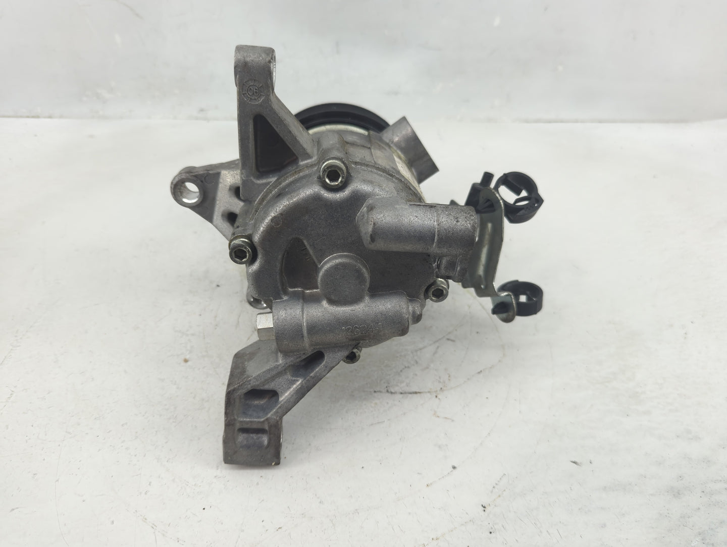 Subaru Forester Air Conditioning A/c Ac Compressor Oem - Oemusedautoparts1.com