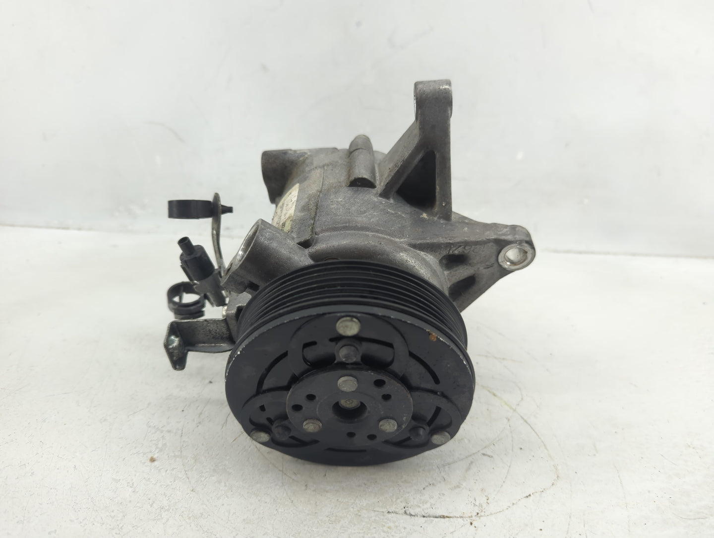 Subaru Forester Air Conditioning A/c Ac Compressor Oem - Oemusedautoparts1.com