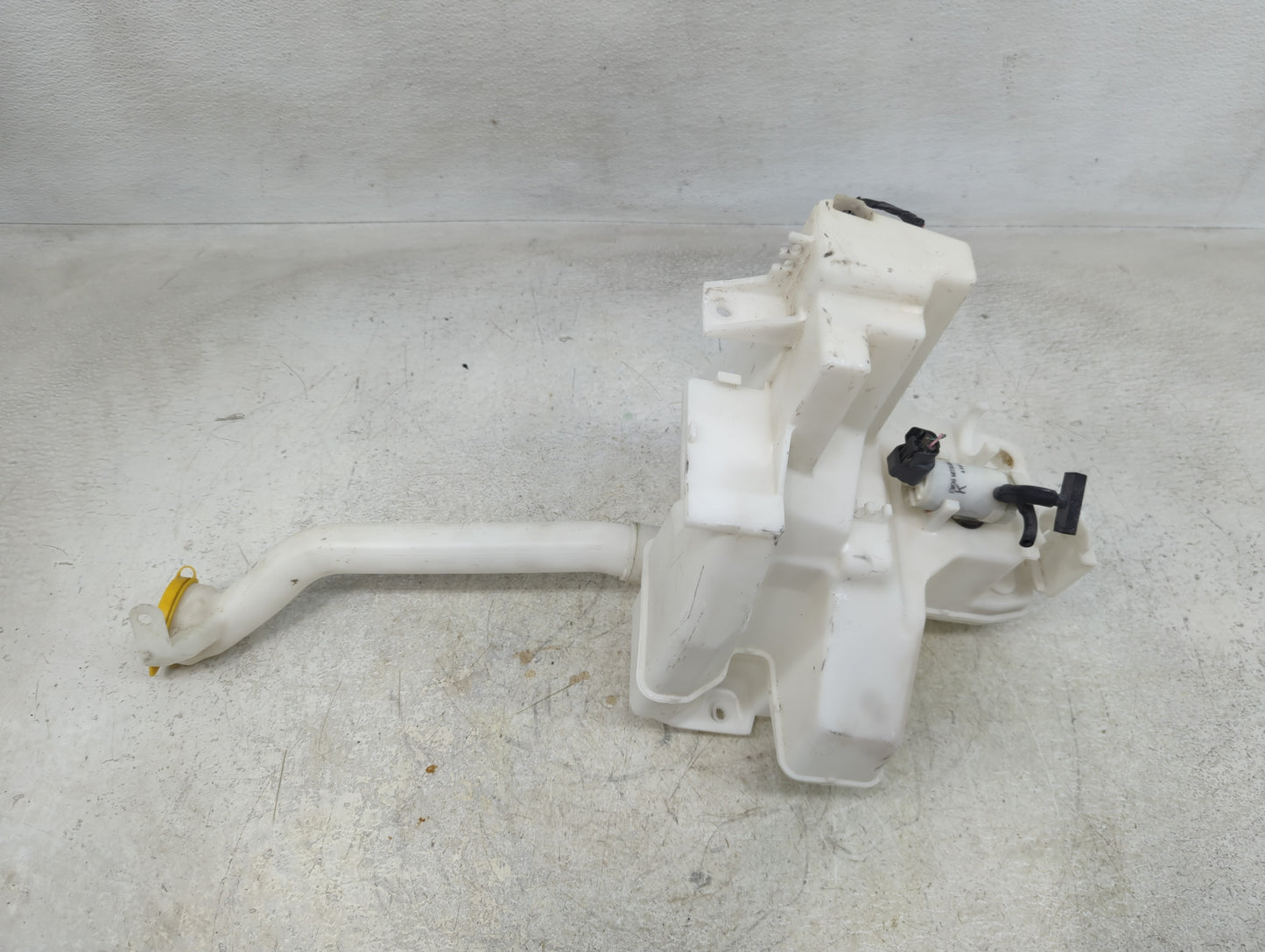 2016 Subaru Forester Windshield Washer Fluid Reservoir Bottle Oem - Oemusedautoparts1.com