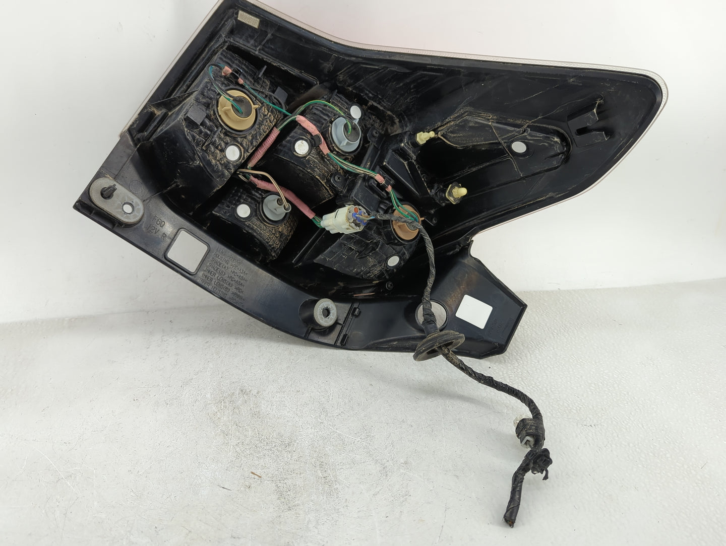 2016 Subaru Forester Tail Light Assembly Passenger Right OEM Fits OEM Used Auto Parts - Oemusedautoparts1.com
