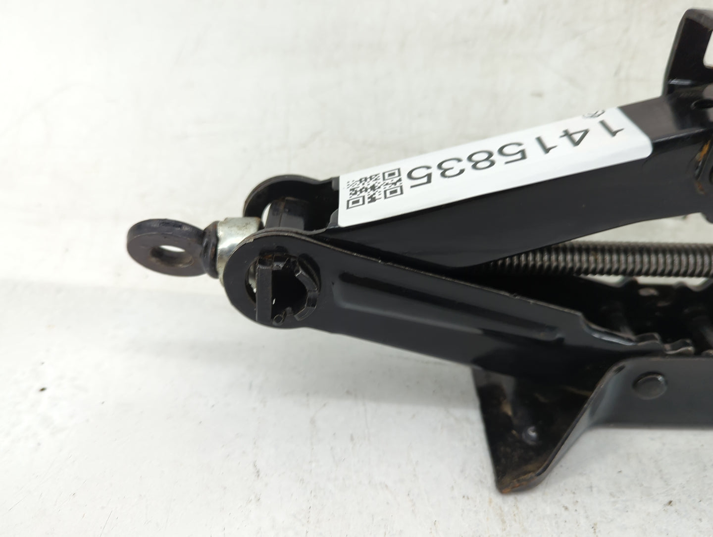 2016 Subaru Forester Spare Scissor Car Jack - Oemusedautoparts1.com