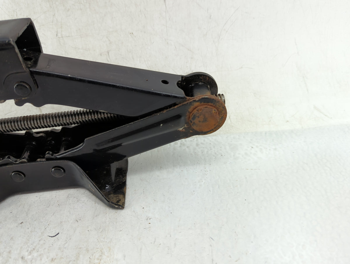 2016 Subaru Forester Spare Scissor Car Jack - Oemusedautoparts1.com